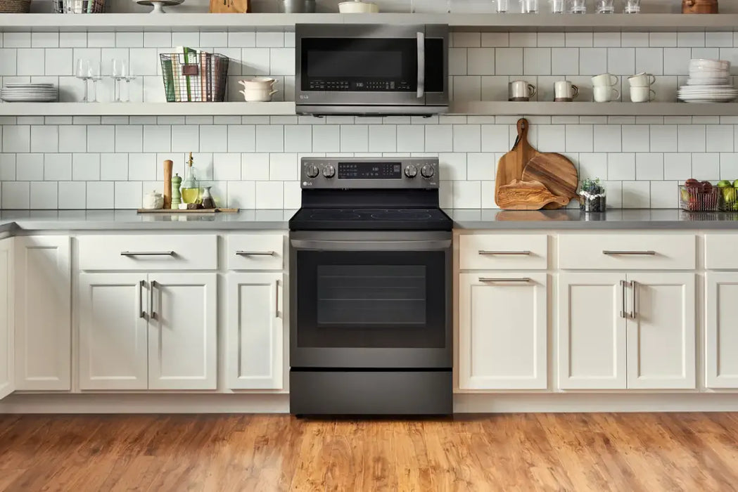 Estufa con Horno de Conveccion Negra LG
