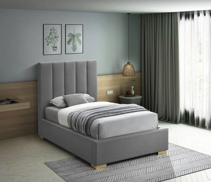 Cama Piercegrey-T